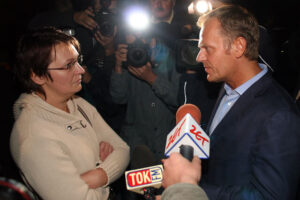 Tusk kobieta rodzina KK