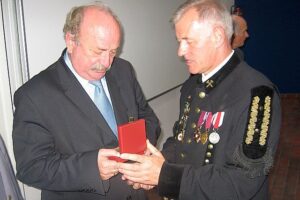 Uszko karbownik kaj