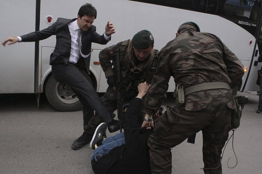 1400427010 turcja asystent arc