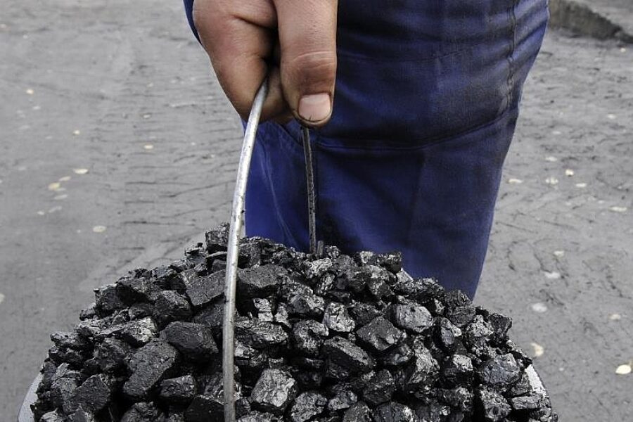 1444981190 wiadro wegiel