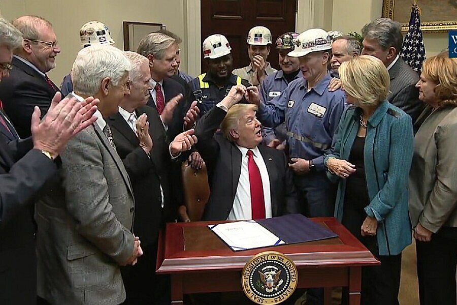 1487320546 trump gornicy whitehouse