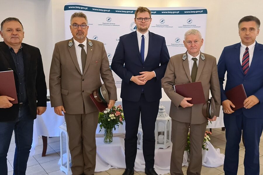 1632237401 20210920 083952