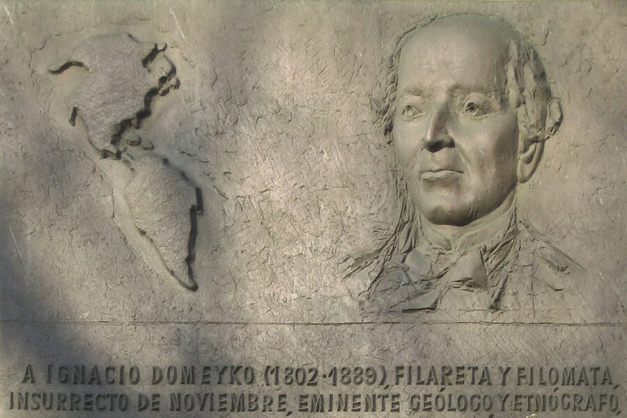 1669969030 domeyko plaque warsaw