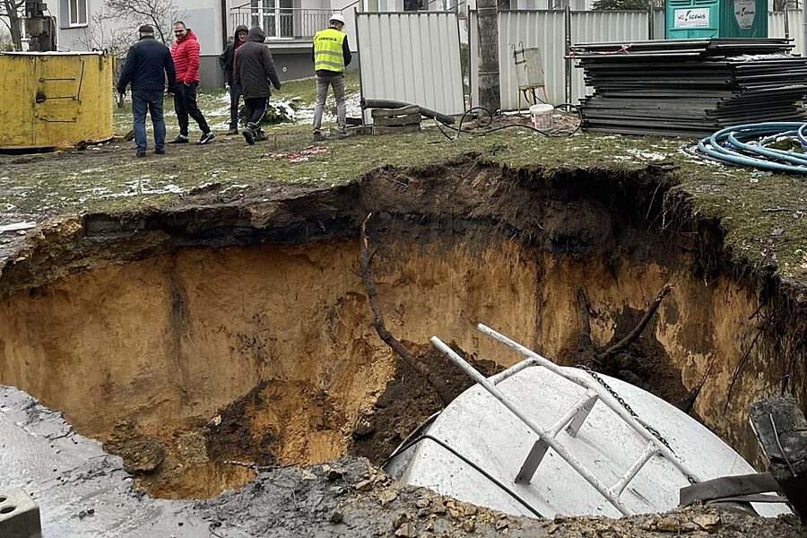 1680876401 zapadlisko siersza