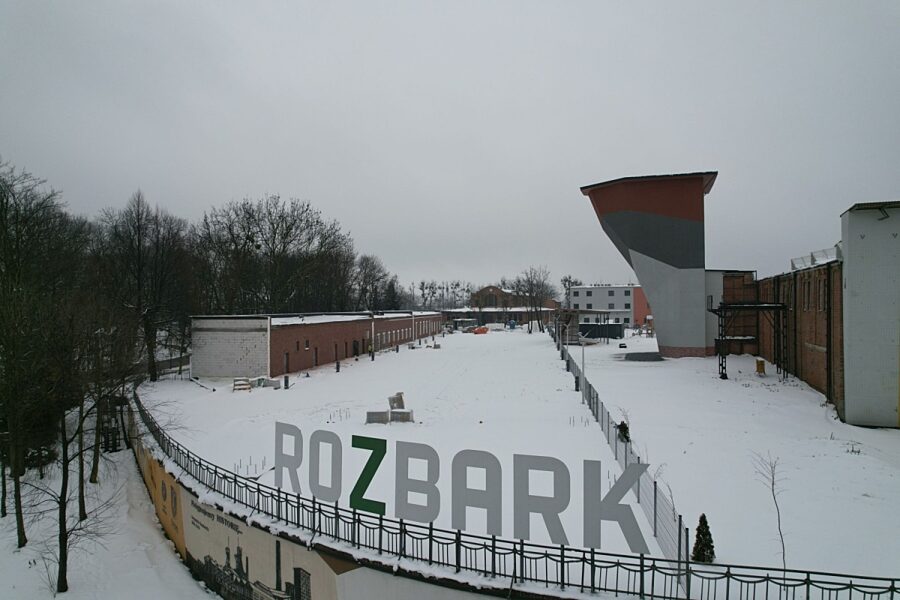 1738827810 lazniarozbark2