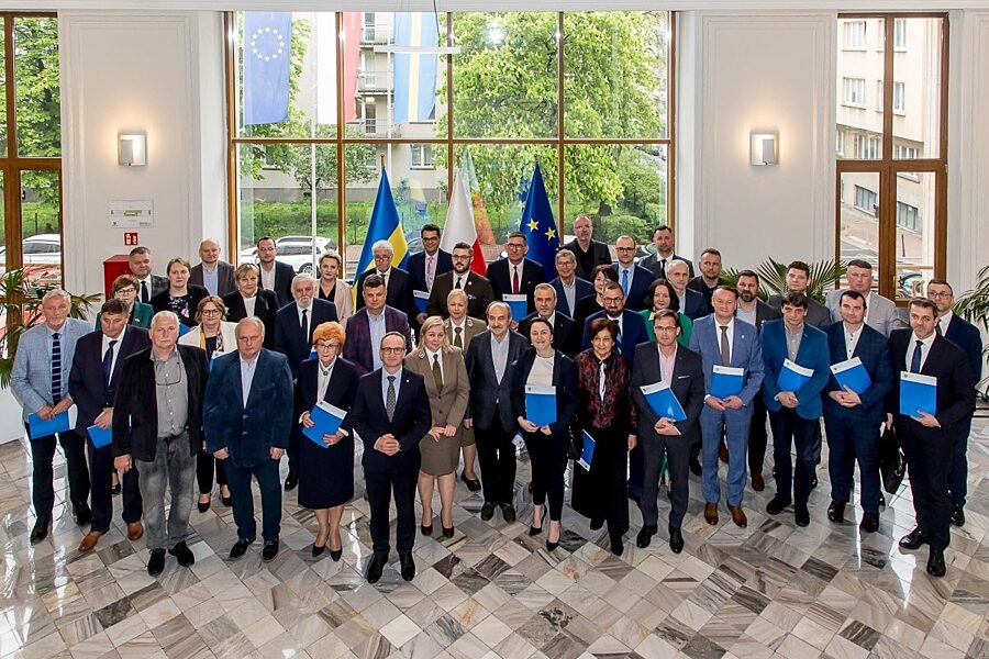 1745581557 492476770